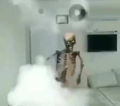 Mr. Skeleton got them moves 😩🤤😱