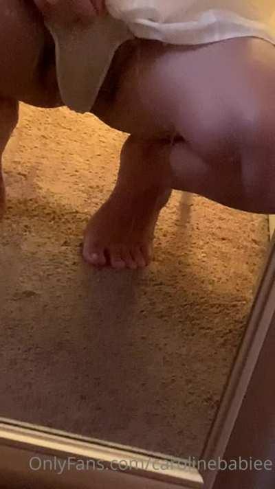 Sexy legs and girlcock gooning