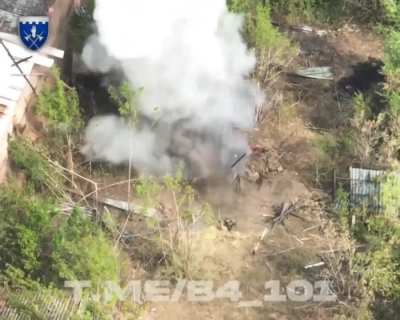 Work by the Ukrainian 4th guard battalion of the 101st separate guard brigade of the General Staff in Nui York, Donetsk. 27.09.2024