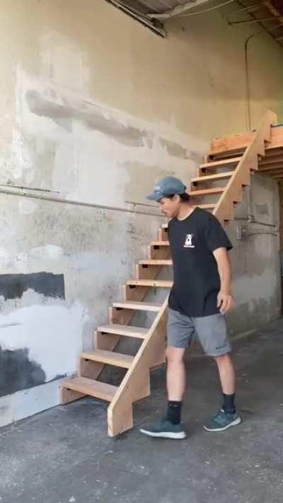 Flat pack stairs