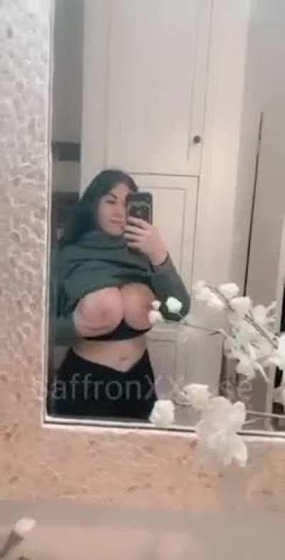 It's difficult for me to see a mirror and not get my tits out!!