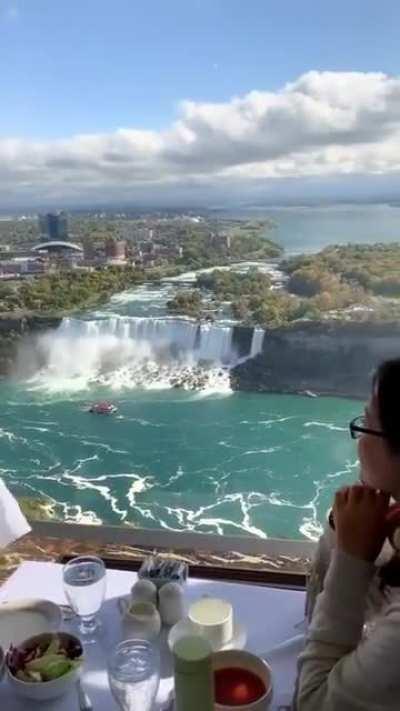 🔥 overlooking niagara falls