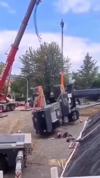 OMG! And such people are certified to operate heavy equipment...😲