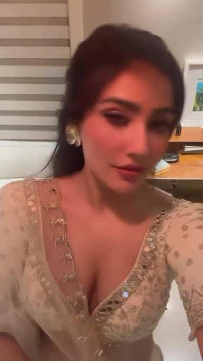 Neha Casual Caress her Cleavage