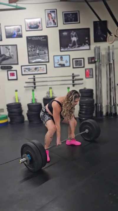 New sumo deadlift PR