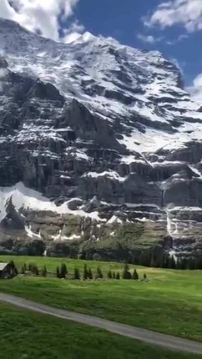 🔥 Incredible Mountain View