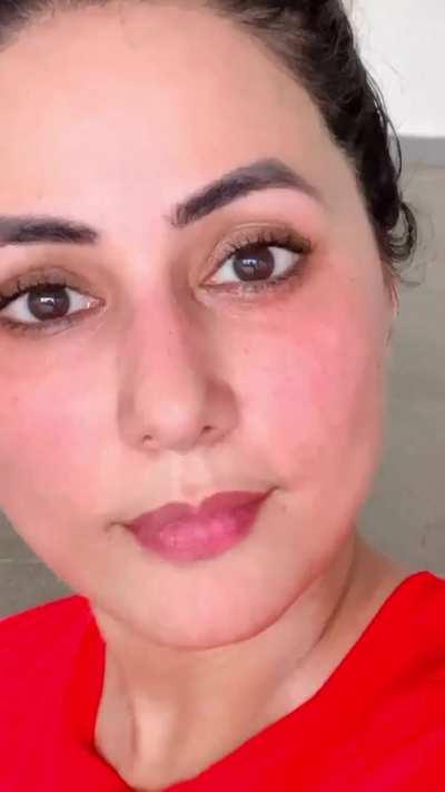 Hina Khan sweaty 