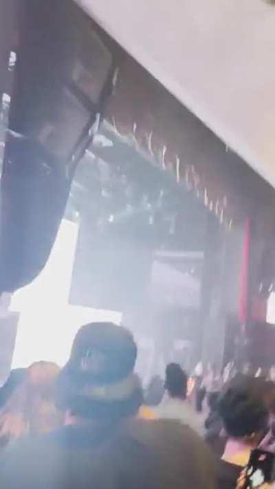 Boston show was fucking sic btw anyone know what song is in this vid?