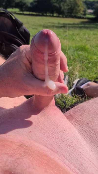 An alfresco orgasm! 😋