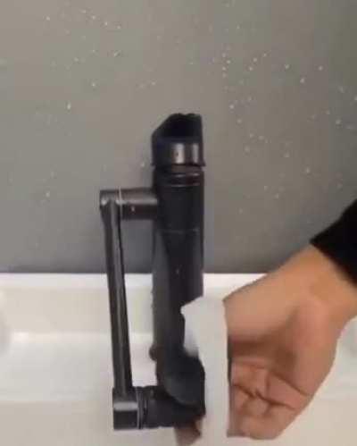 360-degree movable tap