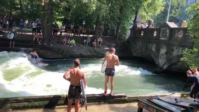 TIL that an amazing surf spot I recently visited in Munich, Germany was made by accident when the river was constructed. Surfers have ridden it since 1972 despite opposition from authorities who wanted to destroy it. It took locals 38 years to convince th