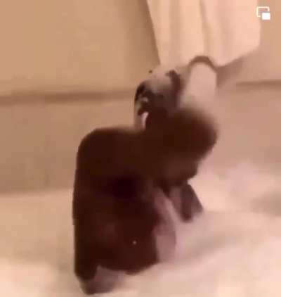 my bubble bath people need me (SLIGHT NSFW)