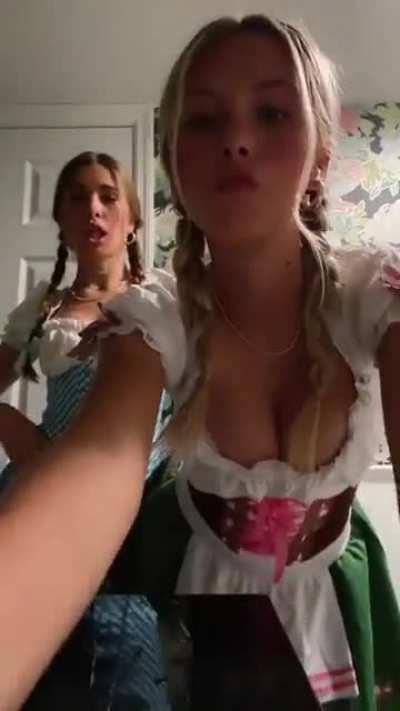 Blonde Dirndl