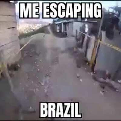 Guys helo me pls i dont like brasil 😭😭😭