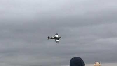 Ok here’s a Spitfire flyby for all you Merlin engine fans. D-Day paint scheme. 5 second vid. Colorado Springs airshow 2017. [Video]