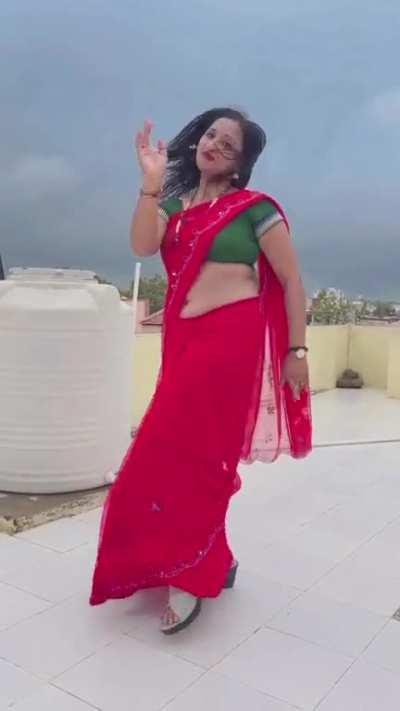 Jethwa Riddhi Sexy Navel