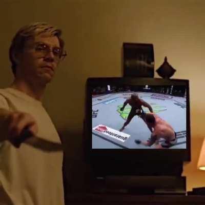 Forcing my friends to watch UFC