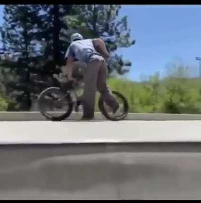 The Moon Walking This Guy Got On BMX🔥