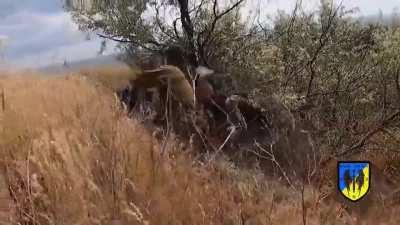 Reportedly foreign volunteers in Ukraine using a FGM-148 Javelin against a Russian tank