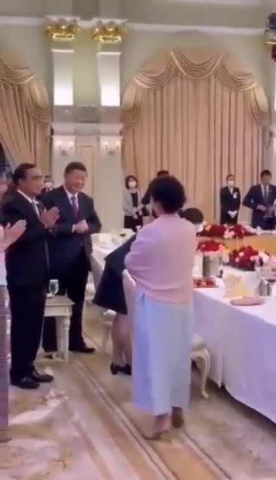 Emperor Xi holding a maskless birthday party for his wife in Thailand while 1.4 billion people in China are locked down, starving, and dying because of a useless zero-COVID policy.