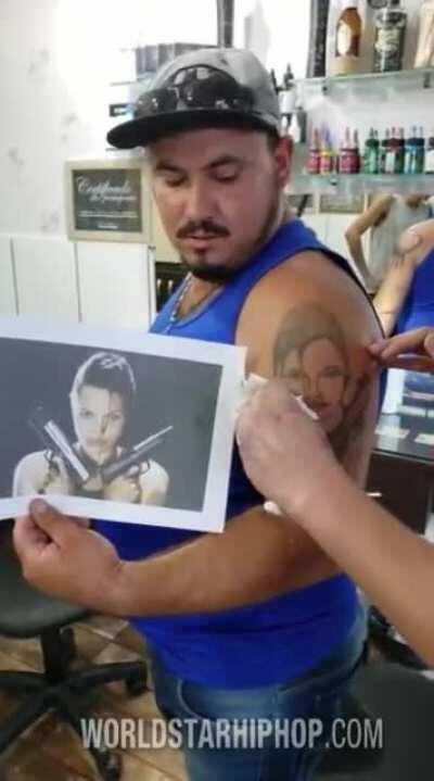 To tatoo Lara