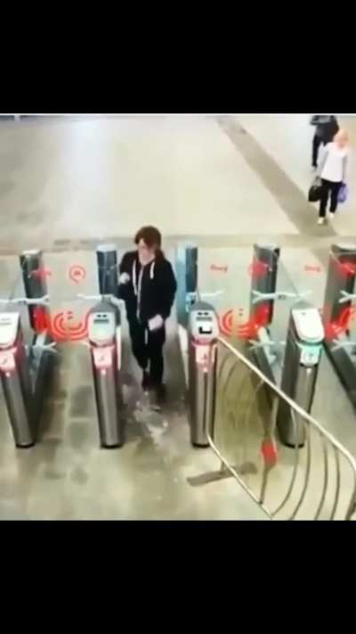 This is how guys are used to entering the metro in Russia