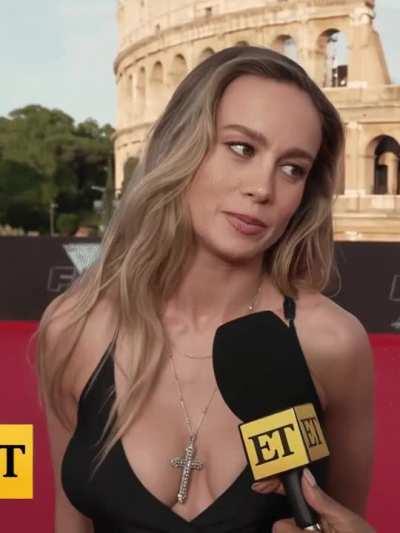 Brie Larson's attention grabbing cleavage is impossible to ignore