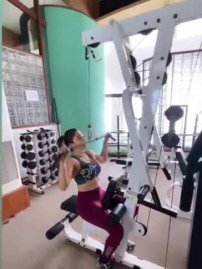 Sexy Neha Pendse hot workout