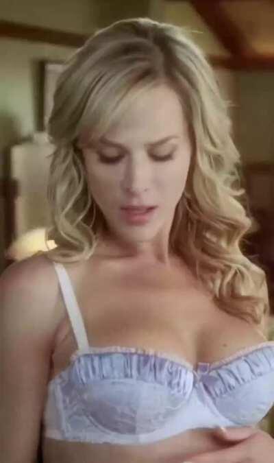 Julie Benz - Desperate Housewives