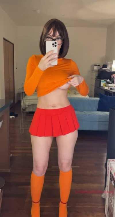 Velma [Scooby Doo] (simoniliciousxxx)