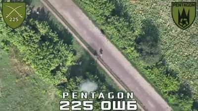 20 Russian infantrymen(likely conscripts) flee from a single drone drop in the Kursk sector.  
Video from the soldiers of the Pentagon unit of the 225th separate assault battalion