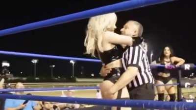 Scarlett Bordeaux Seduces The Ref