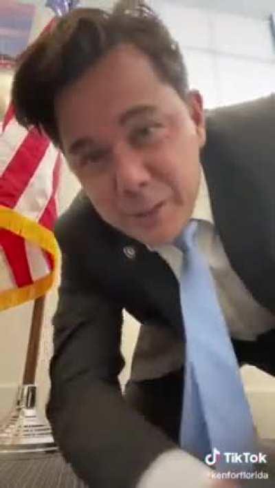 Politician using tiktok properly lmao