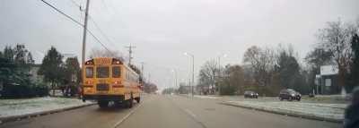 Overtaking a stopped school bus