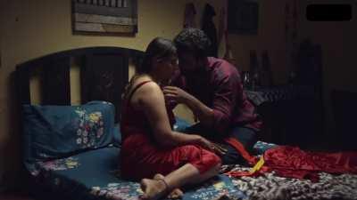 Mahi Kaur , Ragi HOT Boobs Kissing Sex Scene In Palang Tod Gaon Ki Garmi S02 Ep 03 Ullu