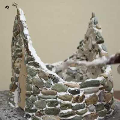 Building a Cottage with Stones