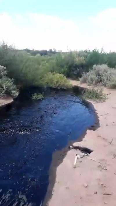 Oil pipeline broke creating a &quot;black River&quot;