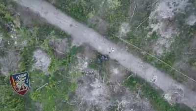 Ukrainian soldiers drop mines on russian soldiers. Lugansk oblast. May 10, 2024