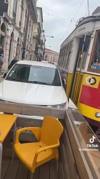 SUV blocking a tram in Lisbon