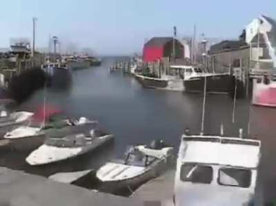 Time-lapse of the tides in Hall's Harbour, Nova Scotia