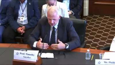 Professor Timothy Snyder at the hearing organized by the US Helsinki Commission: “Another idea that the Russians have that we’ve accepted, is that it’s normal for ballistic missiles to rain down on the city (Kyiv) but it’s somehow not normal for ballistic