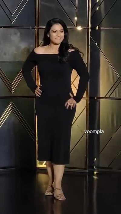 Kajol Hot Fat Ass.....  