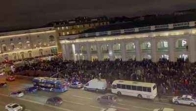 Large crowd of antiwar protestors in St. Petersburg, Russia