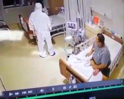 Patient thinks medical staff is a ghost