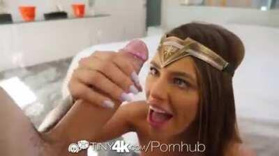 Wonder Woman Big Dick Deepthroats