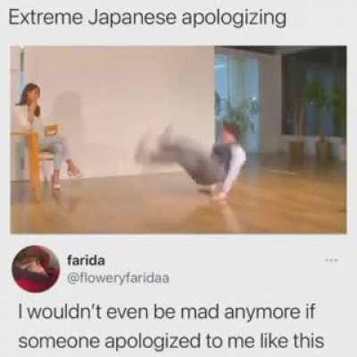 Extreme Japanese apologising