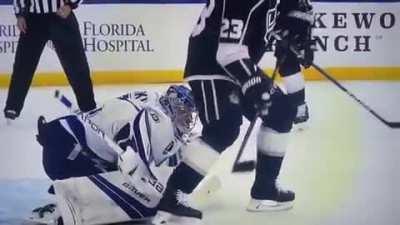 The way he saves the puck