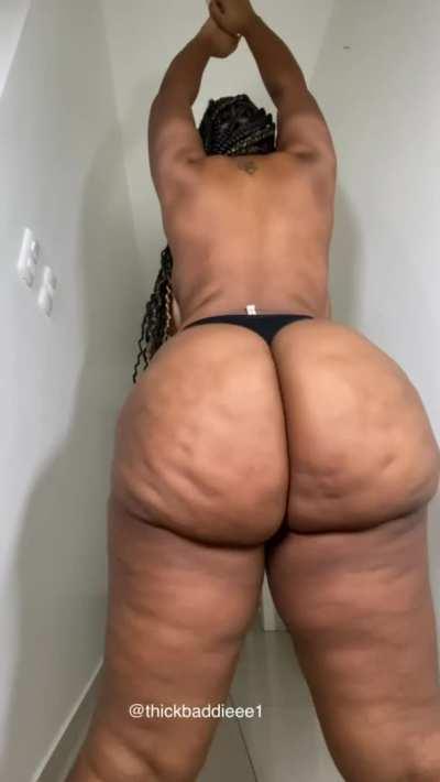 Do you like thick women?