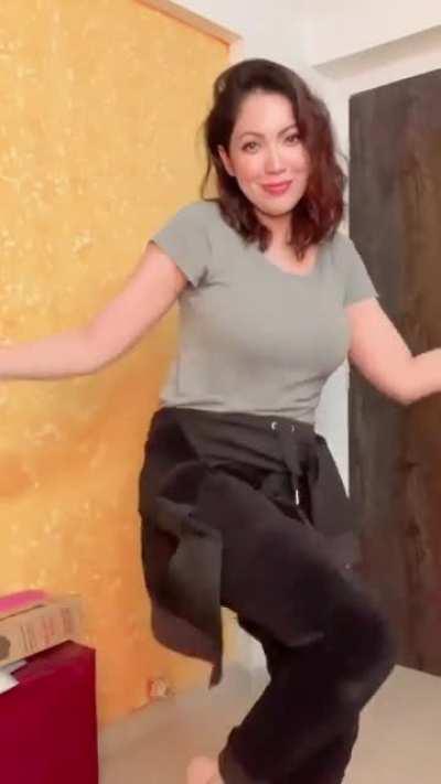 Babita ji doing bend over trend