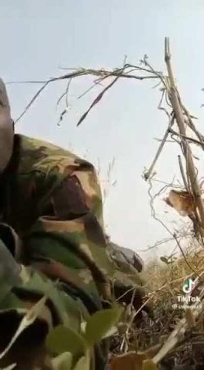 Footage of Nigerian soldiers in close contact with probably either Boko Haram or African IS, date and location unknown